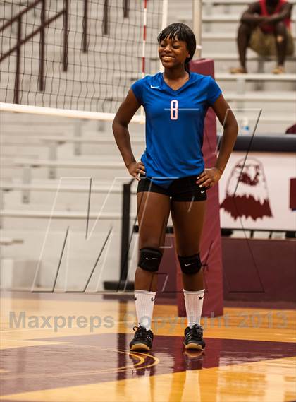 Thumbnail 2 in Lakeview Centennial vs South Garland (Garland ISD Tournament) photogallery.