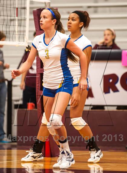 Thumbnail 3 in Lakeview Centennial vs South Garland (Garland ISD Tournament) photogallery.