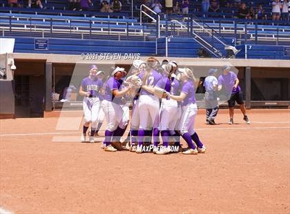 Thumbnail 1 in Payson @ Sabino (AIA 3A Awards) photogallery.