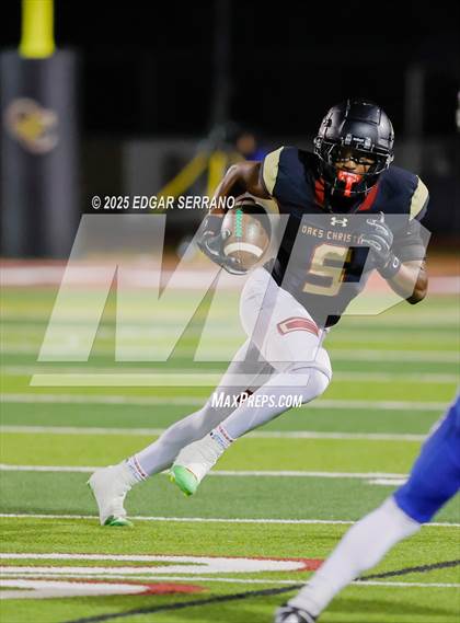 Thumbnail 1 in La Habra vs Oaks Christian (CIF SS D4 Semifinal) photogallery.