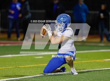 Thumbnail 1 in La Habra vs Oaks Christian (CIF SS D4 Semifinal) photogallery.