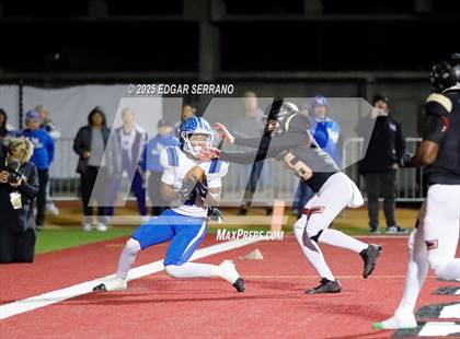 Thumbnail 1 in La Habra vs Oaks Christian (CIF SS D4 Semifinal) photogallery.