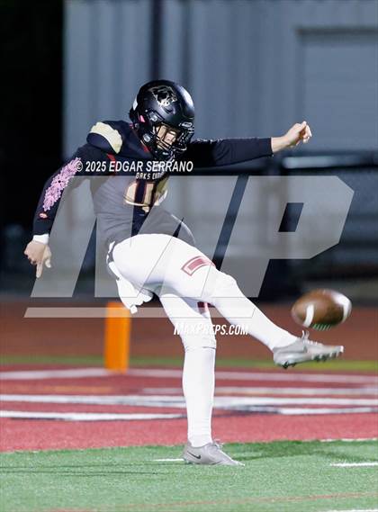 Thumbnail 3 in La Habra vs Oaks Christian (CIF SS D4 Semifinal) photogallery.