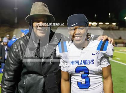 Thumbnail 1 in La Habra vs Oaks Christian (CIF SS D4 Semifinal) photogallery.