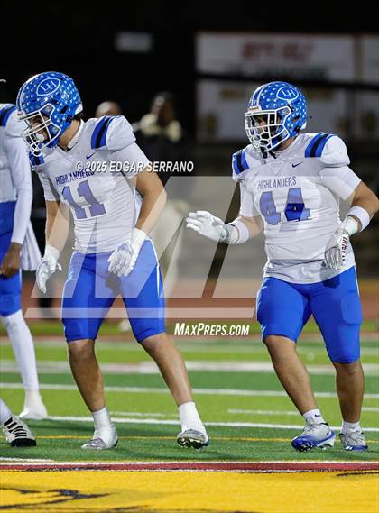 Thumbnail 1 in La Habra vs Oaks Christian (CIF SS D4 Semifinal) photogallery.