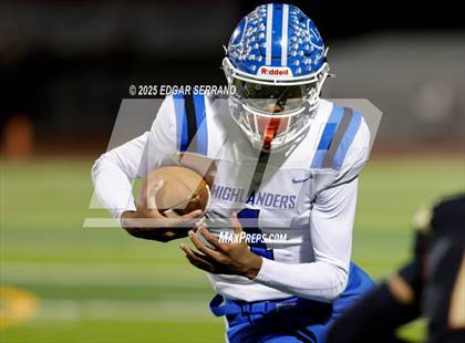 Thumbnail 2 in La Habra vs Oaks Christian (CIF SS D4 Semifinal) photogallery.