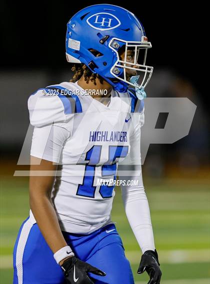 Thumbnail 1 in La Habra vs Oaks Christian (CIF SS D4 Semifinal) photogallery.