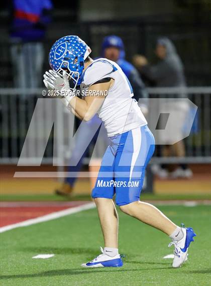 Thumbnail 2 in La Habra vs Oaks Christian (CIF SS D4 Semifinal) photogallery.
