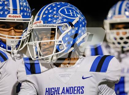 Thumbnail 1 in La Habra vs Oaks Christian (CIF SS D4 Semifinal) photogallery.