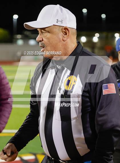 Thumbnail 1 in La Habra vs Oaks Christian (CIF SS D4 Semifinal) photogallery.
