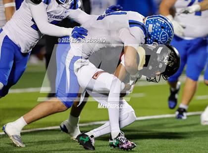 Thumbnail 3 in La Habra vs Oaks Christian (CIF SS D4 Semifinal) photogallery.