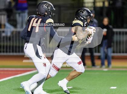 Thumbnail 3 in La Habra vs Oaks Christian (CIF SS D4 Semifinal) photogallery.