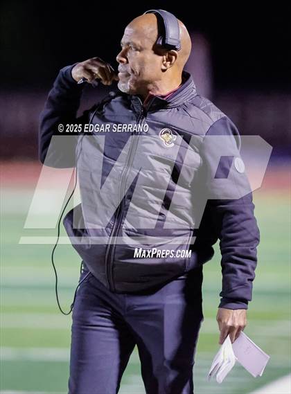 Thumbnail 1 in La Habra vs Oaks Christian (CIF SS D4 Semifinal) photogallery.