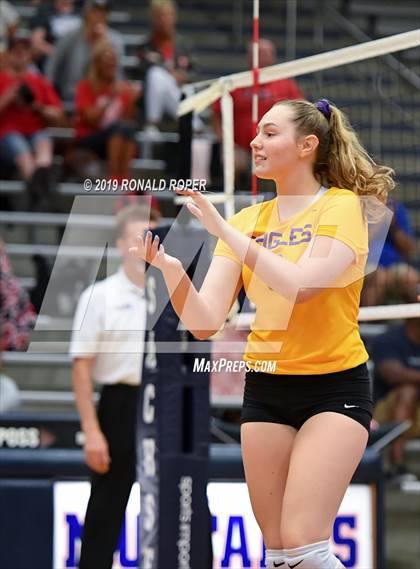 Thumbnail 3 in Carthage vs Richardson (Garland ISD Tournament) photogallery.