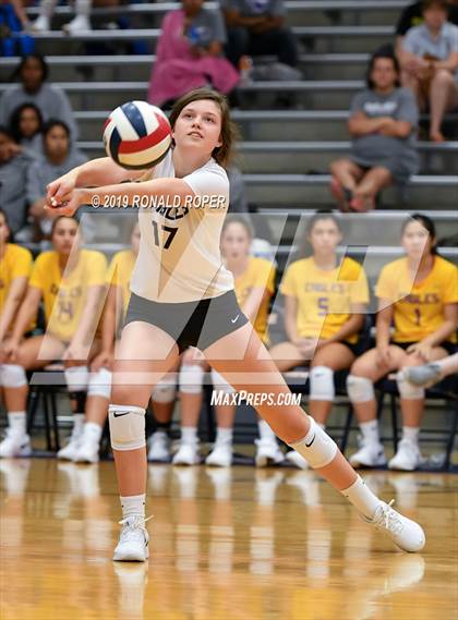 Thumbnail 3 in Carthage vs Richardson (Garland ISD Tournament) photogallery.