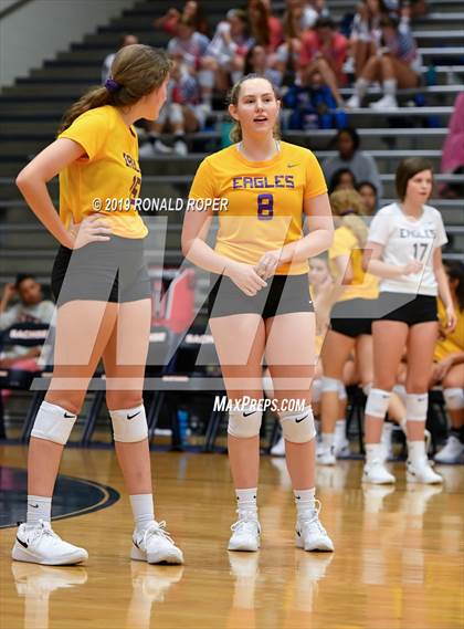 Thumbnail 3 in Carthage vs Richardson (Garland ISD Tournament) photogallery.