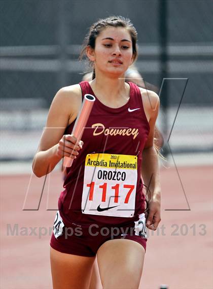Thumbnail 3 in Arcadia Invitational (Distance Medley) photogallery.