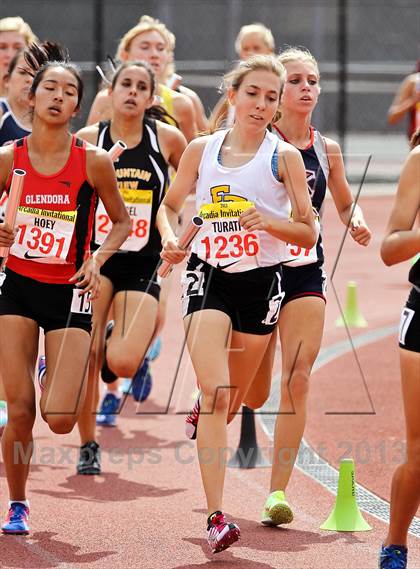 Thumbnail 3 in Arcadia Invitational (Distance Medley) photogallery.
