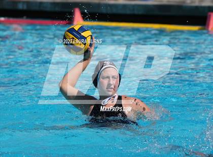Thumbnail 1 in Saint Francis vs Arroyo Grande (Arroyo Grande Fall Classic) photogallery.