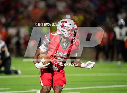 Thumbnail 1 in Ridge Point @ Fort Bend Travis photogallery.