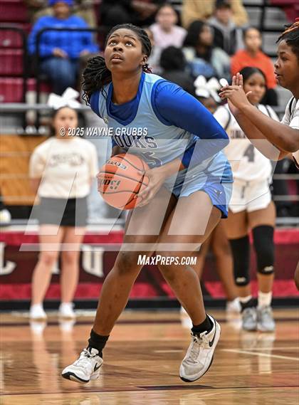 Thumbnail 3 in Hooks @ Liberty-Eylau photogallery.