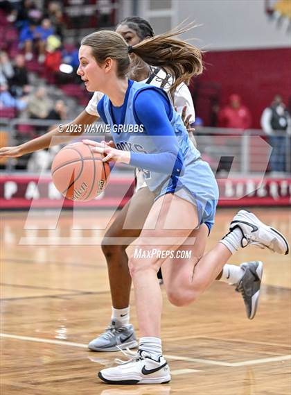Thumbnail 1 in Hooks @ Liberty-Eylau photogallery.