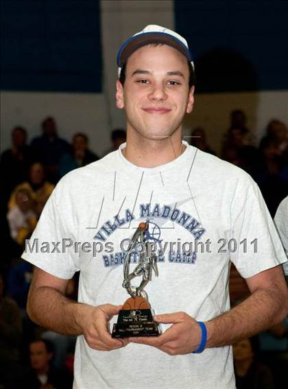 Thumbnail 3 in Holy Cross vs Newport Central Catholic (Regional All A Championship) photogallery.
