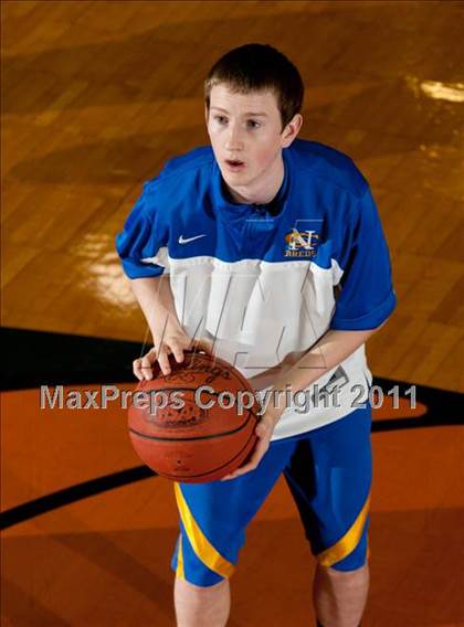 Thumbnail 3 in Holy Cross vs Newport Central Catholic (Regional All A Championship) photogallery.