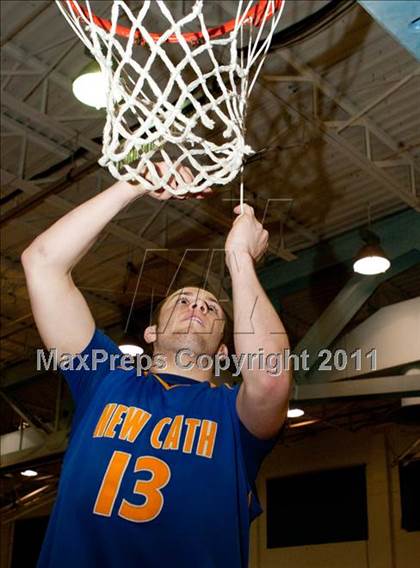Thumbnail 3 in Holy Cross vs Newport Central Catholic (Regional All A Championship) photogallery.