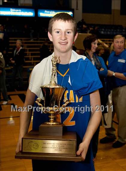 Thumbnail 2 in Holy Cross vs Newport Central Catholic (Regional All A Championship) photogallery.