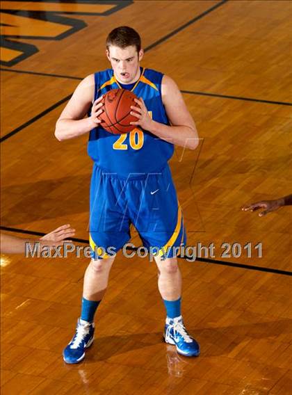 Thumbnail 2 in Holy Cross vs Newport Central Catholic (Regional All A Championship) photogallery.