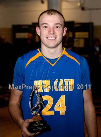 Thumbnail 3 in Holy Cross vs Newport Central Catholic (Regional All A Championship) photogallery.