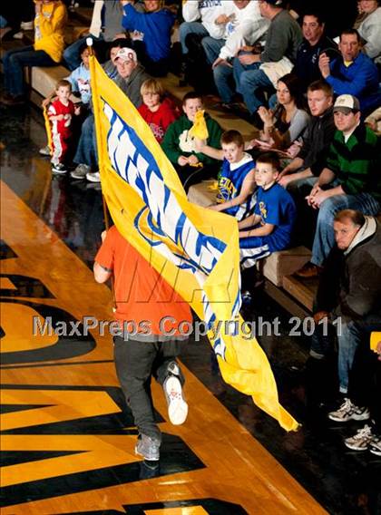 Thumbnail 2 in Holy Cross vs Newport Central Catholic (Regional All A Championship) photogallery.