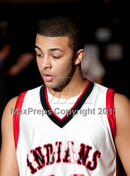 Thumbnail 2 in Holy Cross vs Newport Central Catholic (Regional All A Championship) photogallery.