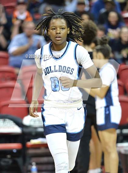 Thumbnail 3 in Coronado vs Centennial (NIAA 5A State Finals) photogallery.