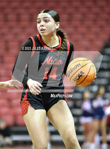 Thumbnail 3 in Coronado vs Centennial (NIAA 5A State Finals) photogallery.