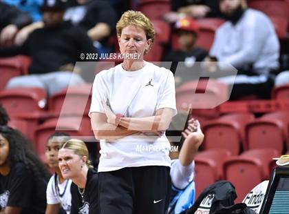 Thumbnail 2 in Coronado vs Centennial (NIAA 5A State Finals) photogallery.