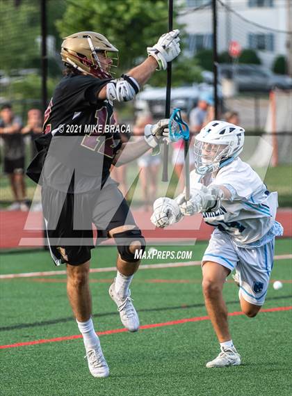 Thumbnail 3 in Boston College High vs. Franklin (MIAA South Division 1 Final) photogallery.
