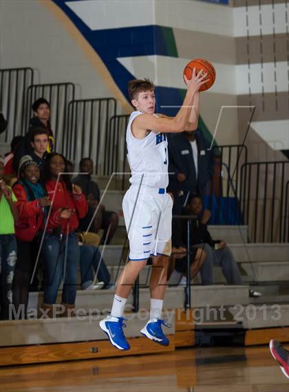 Thumbnail 1 in Creekview @ Hebron photogallery.