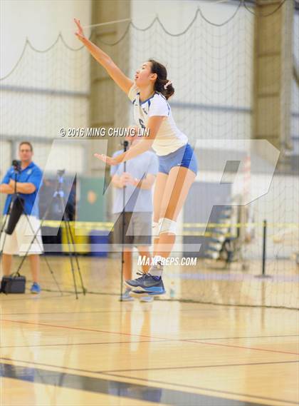 Thumbnail 3 in Santa Margarita vs. Mater Dei (Nike California Challenge Tournament) photogallery.