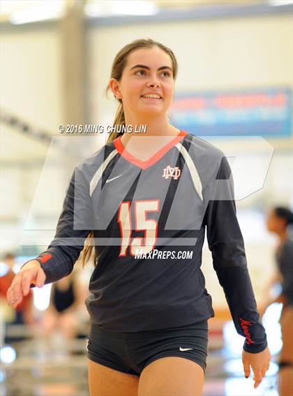 Thumbnail 2 in Santa Margarita vs. Mater Dei (Nike California Challenge Tournament) photogallery.