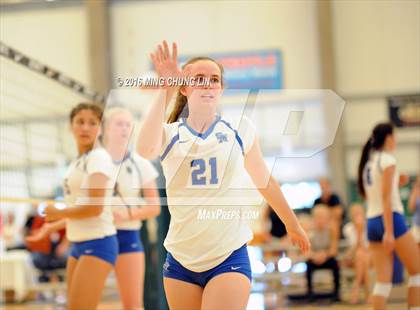 Thumbnail 2 in Santa Margarita vs. Mater Dei (Nike California Challenge Tournament) photogallery.