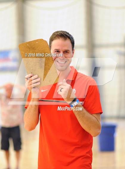 Thumbnail 2 in Santa Margarita vs. Mater Dei (Nike California Challenge Tournament) photogallery.