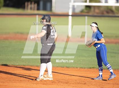 Thumbnail 3 in West Laurens vs Houston County photogallery.