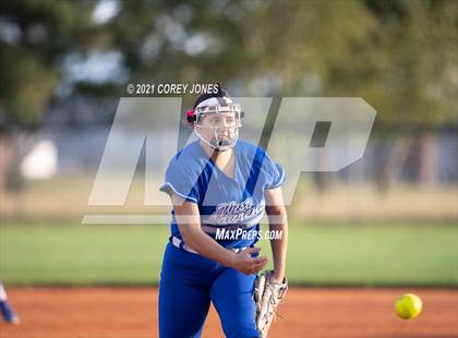 Thumbnail 2 in West Laurens vs Houston County photogallery.