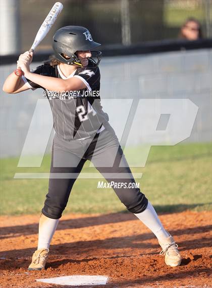 Thumbnail 1 in West Laurens vs Houston County photogallery.