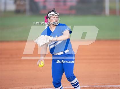 Thumbnail 3 in West Laurens vs Houston County photogallery.