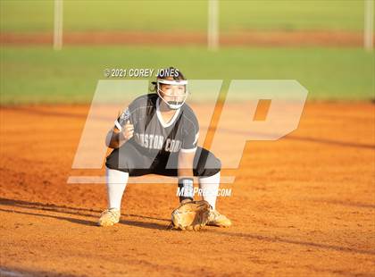 Thumbnail 2 in West Laurens vs Houston County photogallery.