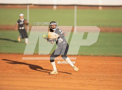 Thumbnail 1 in West Laurens vs Houston County photogallery.