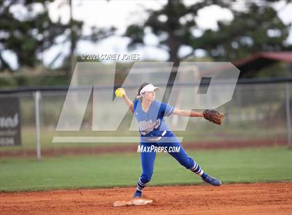 Thumbnail 3 in West Laurens vs Houston County photogallery.